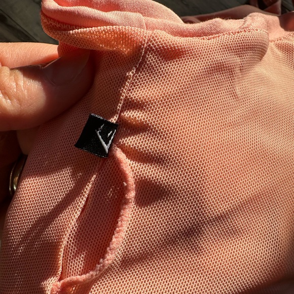 Gymshark Sports Bra in Peach with Removable Cup Pads Crop Top Size Large - Picture 4 of 7